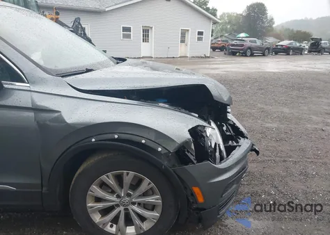 2018 Volkswagen Tiguan 2.0T Se/2.0T Sel z USA, uszkodzony, nr VIN 3VV2B7AX1JM106853